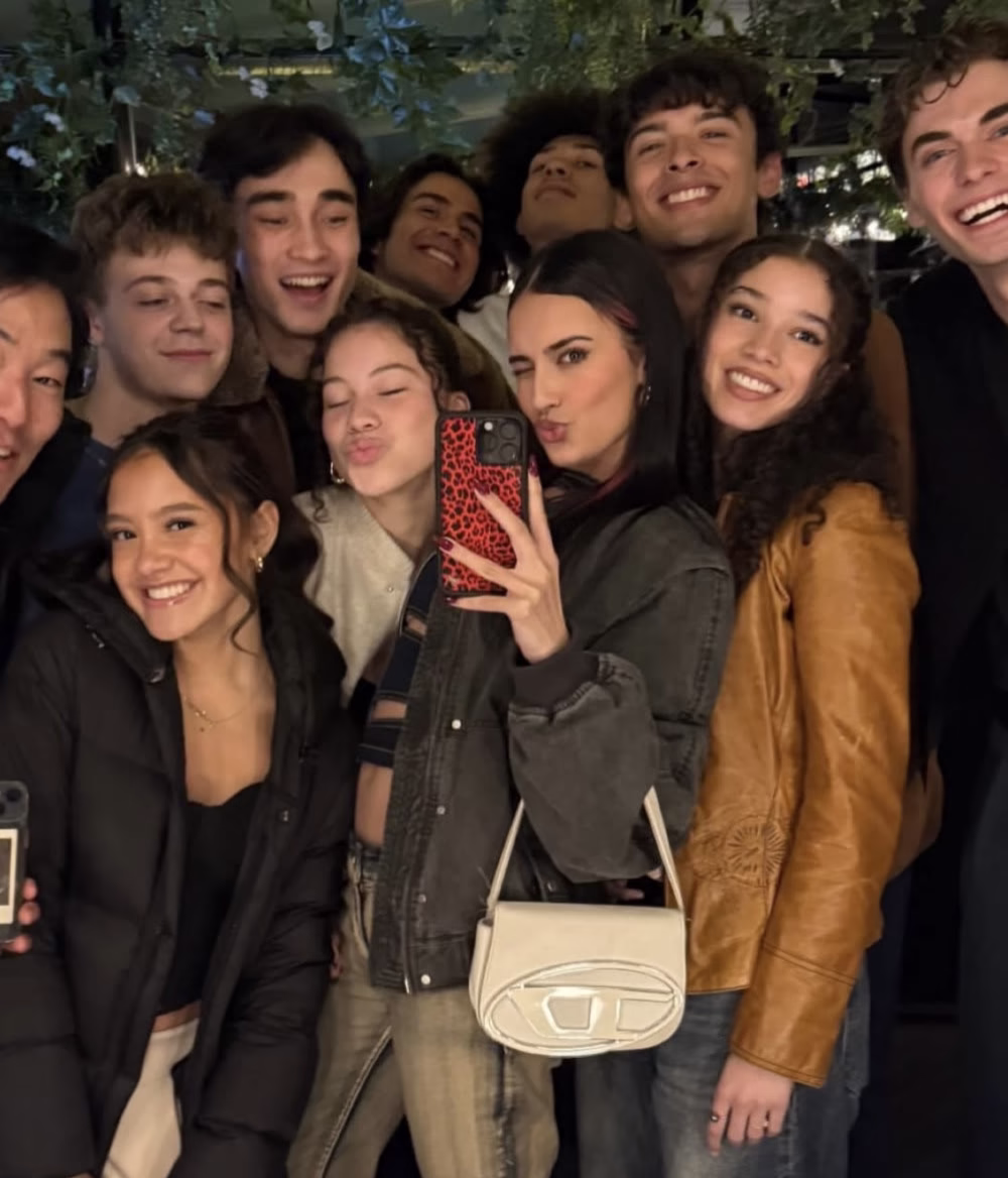 Groupie! #selfie #group #groupselfie #descendants