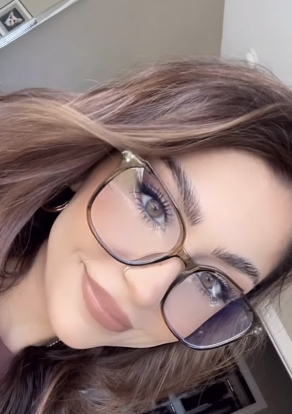 Hi guys!! I’ve missed you!! #ayyam #socialmedia