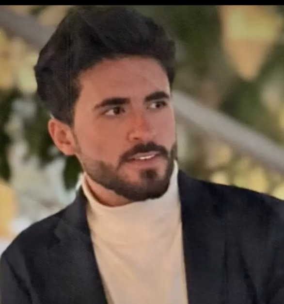 الله يرحمه ويغفر له 😭💔