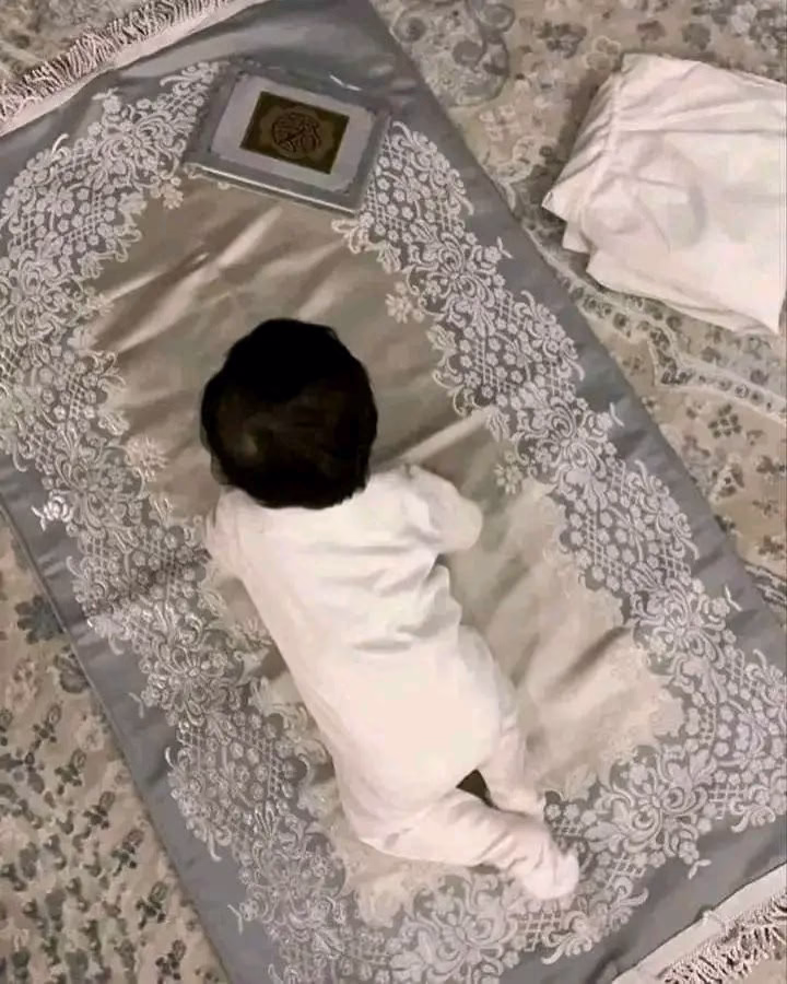 رسالتك اليوم اللهم عائلة يحبها الله و رسوله 💗🤲🏻