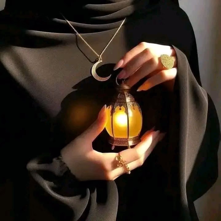 ‏"اللهَّم لا يأتي رمضان ، إلا وقد جبرت قلبّي."