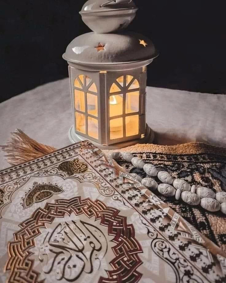 ‏اللهُم امسح على قلبي بالراحة وكُن معي وزدني قوة وصبر، اللهُم أزل الضيقه عن صدري، اللهُم أبعد عني كل ضيق أشعر به وكُل ما يشغل بالي، ربي أرح قلبي، اللهُم اجبُر قلبي وهوّن علي كل أمر وصبرّني يارب صبرًا لا يُباعد عن صبر أيوب ياربّ كُن معي ❤️