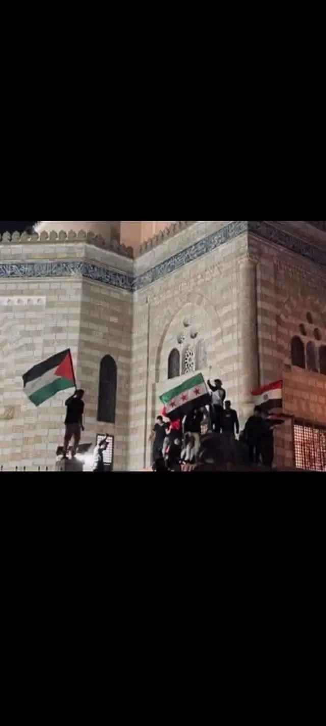 وبعدها فتح بيت المقدس ان شاء الله 🥹🤲🏻
{إِنَّ هَذِه امَّتَكُمْ أُمَّهً وَاحِدَه}❤️