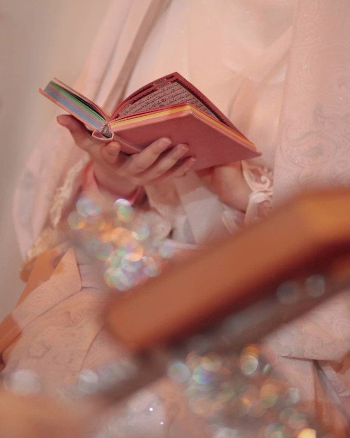 ســـلامـــــــــاً..🌸🫶🏻
*عـلـى مـن مـــࢪ صـدفـة فــاسـتـغـفـࢪ فـزادنـي حــسنه وزادت حسنـــاتـه وخفـــف ذنبـي وخـفـفـت ذنبـــــــــه.... 💎🌸*
> ⤶اســـ𓂆ــماء