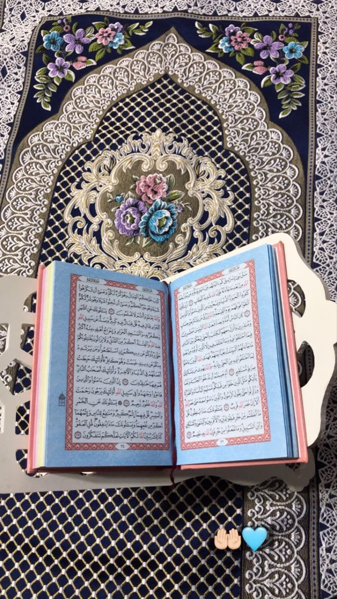 ‏تذكّر دائمًا:
 " شعورك بالرضى عن نفسك، 
أهم من شعورك بأن الجميع راضٍ عنك."