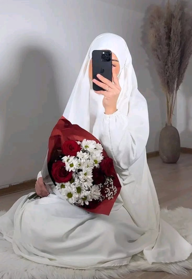 🌹 قال الله تعالى:🌹

                 🕊️✨﴿ وَسَارِعُوا إِلَى مَغْفِرَةٍ مِنْ رَبِّكُمْ وَجَنَّةٍ 

عَرْضُهَا السَّمَاوَاتُ وَالْأَرْضُ أُعِدَّتْ لِلْمُتَّقِينَ ﴾✨💖