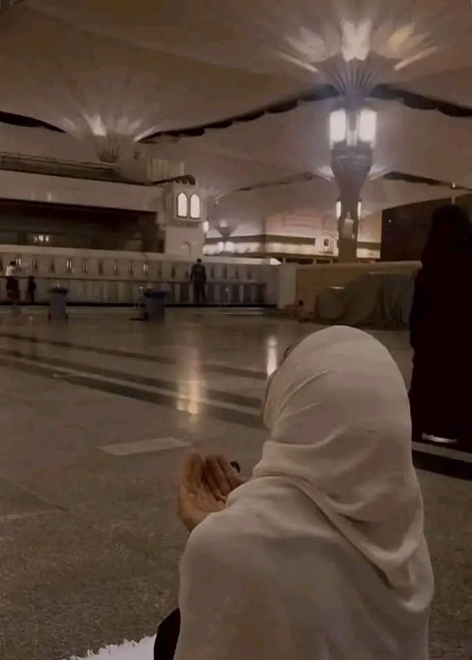 يارب راضيني..وارضيني..وارضي عني 🤎.
