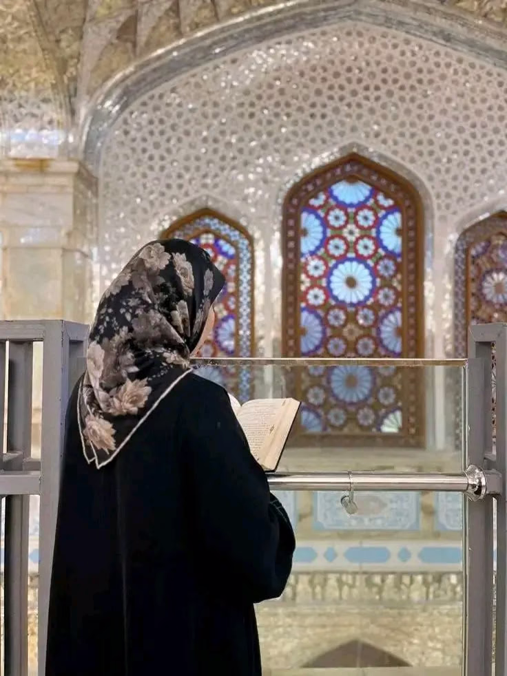 "اللَّهُمَّ لَا تُرِينِي فِي نَفْسِي عَيْبًا كَرِهْتُهُ فِي غَيْرِي."🤲🤍