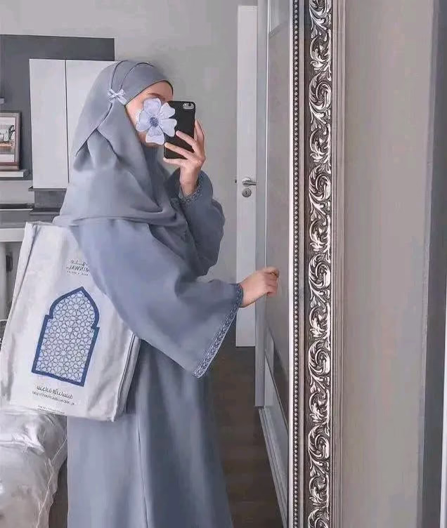 ✨"حَدِّثُوا رَبّكُمْ بِمَا يُؤْلِمُكُمْ، 💙

                   ✨فَلاَ أَحَدَ يجْبرُ القُلُوبَ سِوَاهُ." ❤️‍🩹

اللهم أجعل لنا في هذه الجمعة دعوة مستجابة🤲🏻📿🕊️