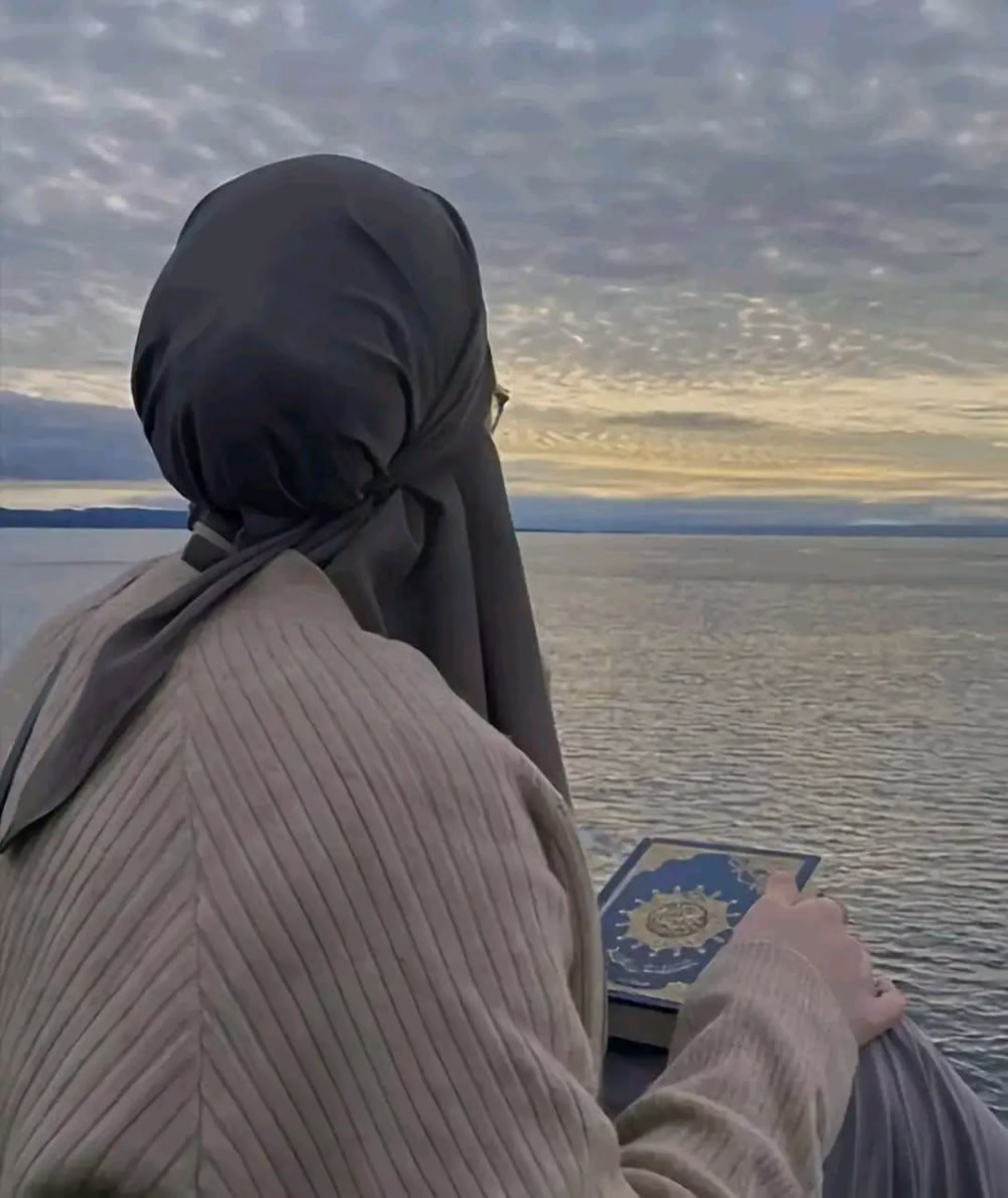 "كَافِئْنِي عَلَيَّ صَبْرِي بِالْجَبْرِ، وَعَلَى فَقْدِي بِالْعِوَضِ، وَعَلَى ظَنِّي بِالْعَفْوِ، وَاحْسِنْ خَاتَمَتِي بِالسِّتْرِ يَاَللَّه. "🤍🌸
#يارا
ツ❥