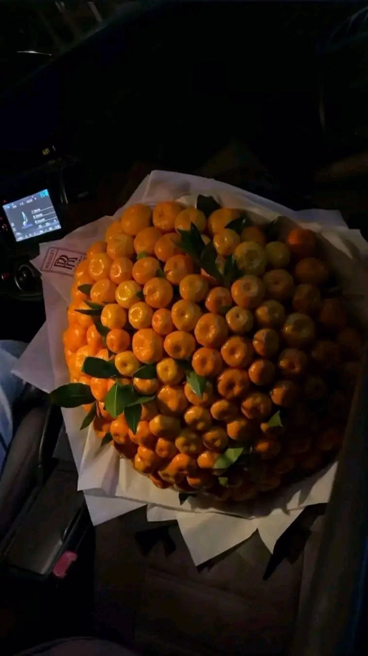 البوكيه اللي محتاجينه حالياً ✨🍊
