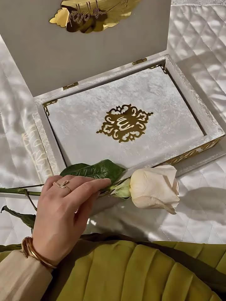 "قرآن الصباح، خير ما تستفتح به يومك كلامﷲ."🤍
