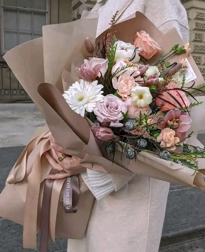 ربنا هو القادر على كل شيء هو الله الواحد الاحد الفرد الصمد هو الله بيده مقاليد الحياه ربي ظني فيك عظيم 🩷🤲🏻