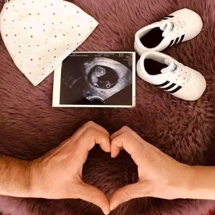 نحن في إنتظار قطعة سكر💖😍
اللهم سهل ما تبقى 🤰🏻🤲🏻