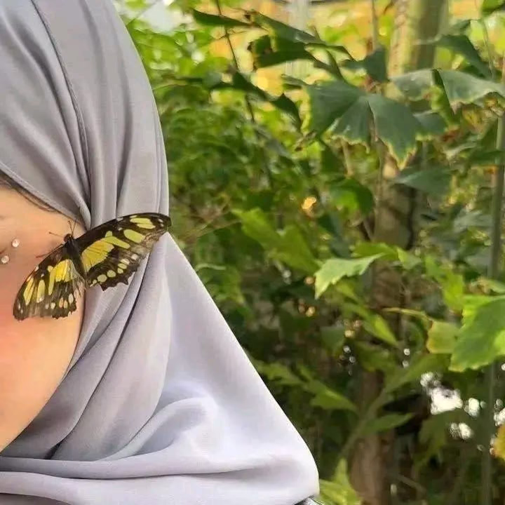 -أللَّهُمَّ أللطف في أقدارنا ولقلوبنا فـ أنت أللطيف ألخبير 🌺💚