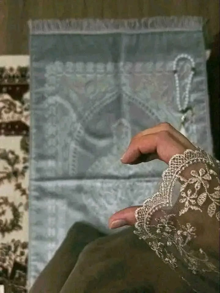 ‏"اللهم هيّئ قلوبنا لرمضان حبًا للعبادة، وفرحًا بقدومه وتقديرًا لفضله." ♥