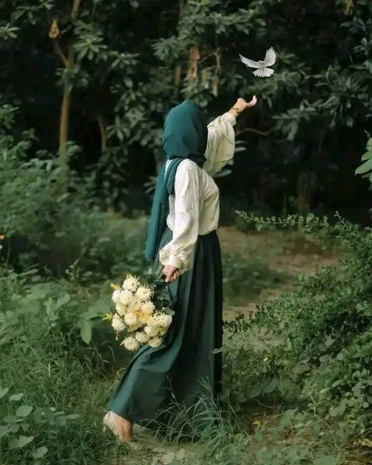 "اللَّهُمَّ اجْعَلْ صَبَاحَنَا يَحْمِلُ بَشَائِرَ خَيْرِكَ وَعَفْوِكَ، وَأَجْعَلْ لَنَا مَعَ نَسَمَاتِ هَذَا الصَّبَاح رِزْقًا وَسَعَادَةً وَعَافِيَةً وَتَوْفِيقًا فِي اَلدُّنْيَا وَالْأَخِرَّةِ."🌸