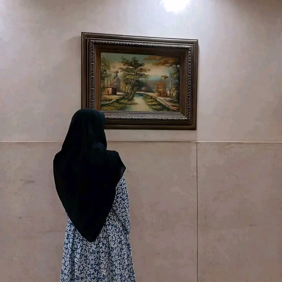 ‏ما مريت بجنب مُكان إلا وأزهرته 
أنا أثري كله طيب 
حاشانيّ أن أكون شوكة
في طريق أحد، 🤍🤍🤍🤍🤍🤍🤍🤍🤍🤍🦋
