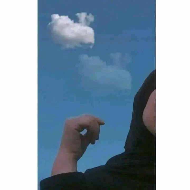 وحاصَرَتْهُ التفاصيلُ فَهَلَك.🖤