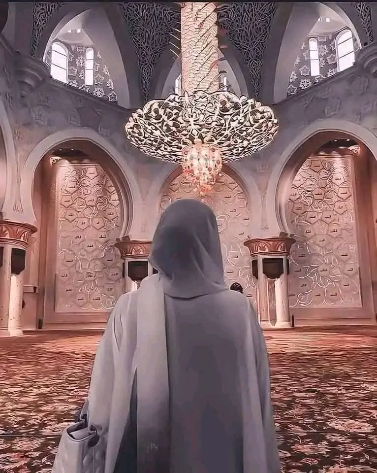 ‏وفى ليله الجمعه🌙
"يارب عوضني بعوضك الجميل الذي إذا أعطيت بهِ أدهشت ، اللهُم أني وكلتـك أمري كُله سر خاطري بما يتمنى و سخر لي الأسباب❤️