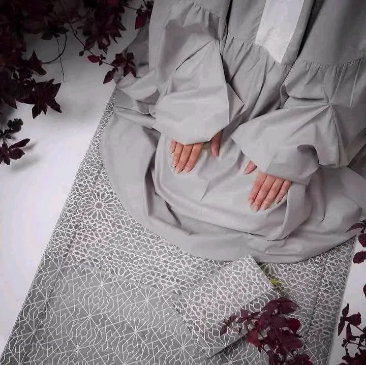 🤲🤍 اللهم اكتب لنا فيه الخير والرزق والتوفيق اللهم كافئنا بعد الصبر، وأسعدنا بعد الحزن، وأرِحنا بعد التعب.. يا رب لا تغيِّر علينا الحال إلا لأحسنه، رب رجوتك أن تحقق لي مرادي وأرح قلبي ونفسي 🤍🤲