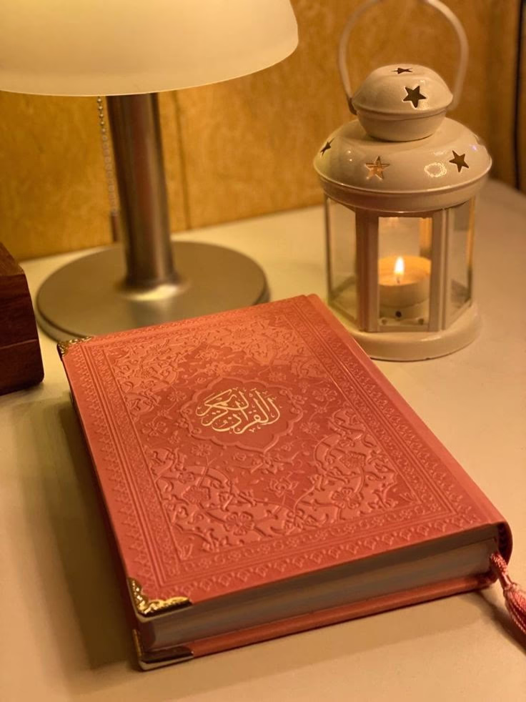 هل العمر يمر دون جدوى؟

"إذا صليتَ الخمس صلوات، وصمتَ رمضان، وأديت حق الله في مالك، 
وكففت شرَّك عن نفسك وعن الناس، 
واستغفرت الله وتبت إليه كل يوم: 
فالعمر يمرُّ بأعظم جدوى.
ومن استزاد زاد.."

اللهم بارك لنا في أعمارنا واجعلنا كما تحب وترضى🤲🏻📿🍀🕊️