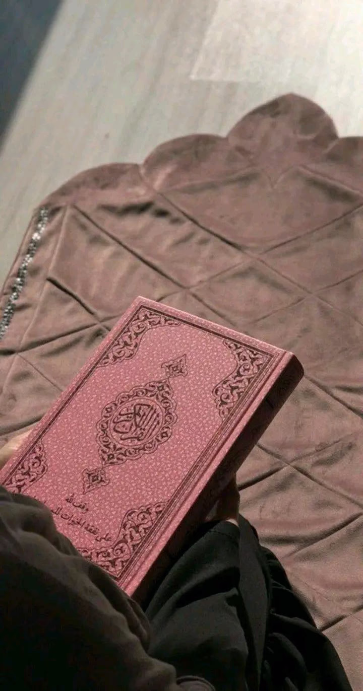 🌙 اللهم إنا نسألك بأسمك العظيم الأعظم الذي إذا أدركته الجبال سجدت وإذا أدركته القلوب خشعت وإذا أدركته العيون بكت أن ترزقنا حبك ورضاك وعلو الشأن في الأرض والسماء وأن تحفظنا بعينك التي لا تغفل ولا تنام، اللهم اجعل لنا نصيباً في كل خير تقسمه وفي كل نور تنشره وفي كل رزق تبسطه..🌿『ツ』❥
