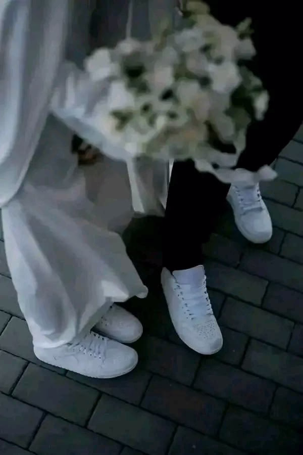 ‏فِي الوقت المُناسب سيأتي المُناسب الذي 
يتناسب مع وعيك ، نضجك ، قلبك وَ أحلامك 
فِي فترة ستكون جميلة جداً باذن الله♥🫂.