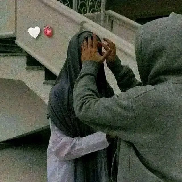 ثمَّ قــَـال لــهـَــا : 
_"منـّـي الوعْـد ومنک الصّـبر يا أميرتي؛ فالحُبّ وعْدٌ والوَعْــد ديِـنٌ والدّيِن لاَ يسُــدّه إلاَّ الـرّجـَال"💍🫀🫶『ツ』❥