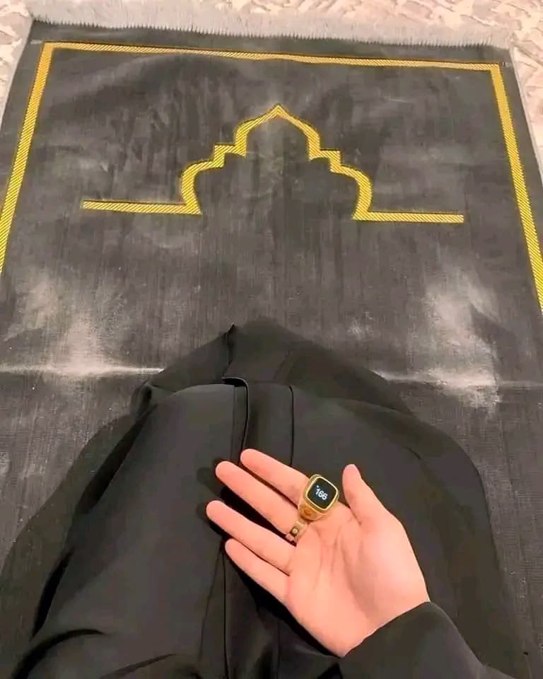 صّلَوٌآ عٌلَيَ  رقُيَقُ آلَقُلَبً  مًنِ قُآلَ. آنِمًآ فُآطِمًهّ قُطِعٌهّ مًنِيَ مًنِ آغُضبًهّآ آغُضبًنِيَ🥺❤
صّلَوٌآ عٌلَيَ عٌظُيَمً آلَحًبً  مًنِ قُآلَ لَآ تٌؤذِوٌنِيَ فُيَ عٌآئشُهّ 🥺❤
صّلَوٌآ عٌلَيَ مًنِ قُآلَ لَآ تٌکْرهّوٌآ آلَبًنِآتٌ فُأنِهّنِ آلَمًؤنِسِآتٌ آلَغُآلَيَآتٌ🥺❤
صّلَوٌآ عٌلَيَ مًنِ قُآلَ فُيَ خِطِبًةّ آلَوٌدٍآعٌ  آسِتٌوٌصّوٌ بًآلَنِسِآء خِيَرآ     صّلَوٌآ عٌلَيَ مًنِ قُآلَ.. رفُقُآ بًآلَقُوٌآريَر🥺❤!!.... آلَلَهّمً صّلَيَ وٌسِلَمً وٌبًآرکْ عٌلَيَکْ يَآ حًبًيَبًيَ يَآرسِوٌلَ آلَلَهّ  وٌلَکْ يَآرسِوٌلَ آلَلَهّ  فُوٌقُ آلَحًبً  حًبًآ فُيَ قُلَوٌبًنِآ  🥺❤🤍🤍🤍