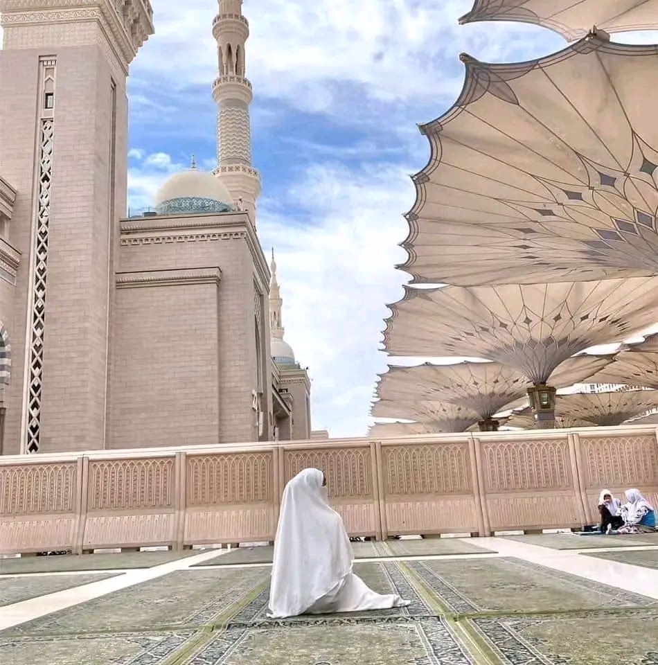 سلاماً حتى يأذن اللّٰه نلتقى ✨🖤