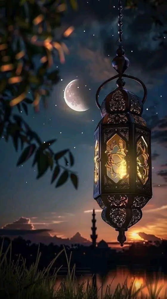 ربِّي إنِّي مُتفائل بكَ حد السماء السابعة فاكتب لي ما تمنَّيت في مستقبلي ، رزقي ، توفيقي ، ديني ، خاتمتي ، عائلتي ، وكل شيء .. يا ربّ ارزقني راحة بال ويقين بأنَّ كل ما أدعو به سيأتيني ولو بعد حين ، يا ربّ إليك مددت يدي ، 
فبعزَّتك استجِب لدعائي .🤲🏻🤍🧡✨