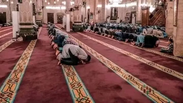 •°و على سبيل السعادة اليوم أول صلاة تراويح و سحور،رمضانكم مبارك"""💕🌙•