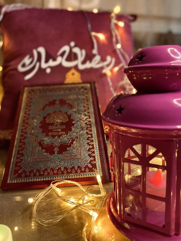 24/رمضان 🤎🌛 
"سَـيُـدَبّـرهـا الله مِـن حَـﯾـﺚُ لا تَــدْرِێ! 🥺💙.