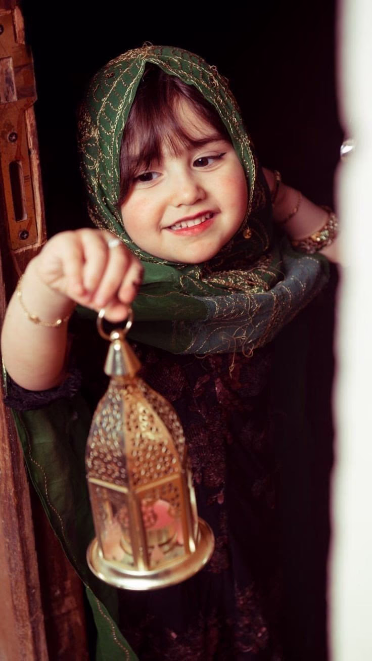 إذا أراد الله قلبًا لقلب، ألّف بينهما ولو كانت بينهما أرضٌ وسماء ..❤️