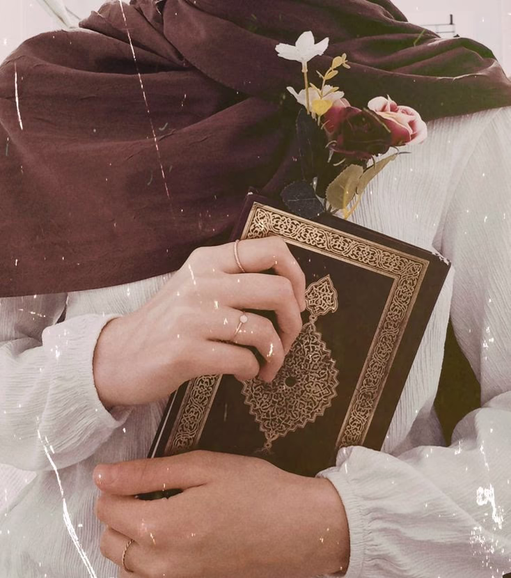 "من اعتاد القلق ظن أن الطمأنينة فخ❤️‍🩹🥀 "