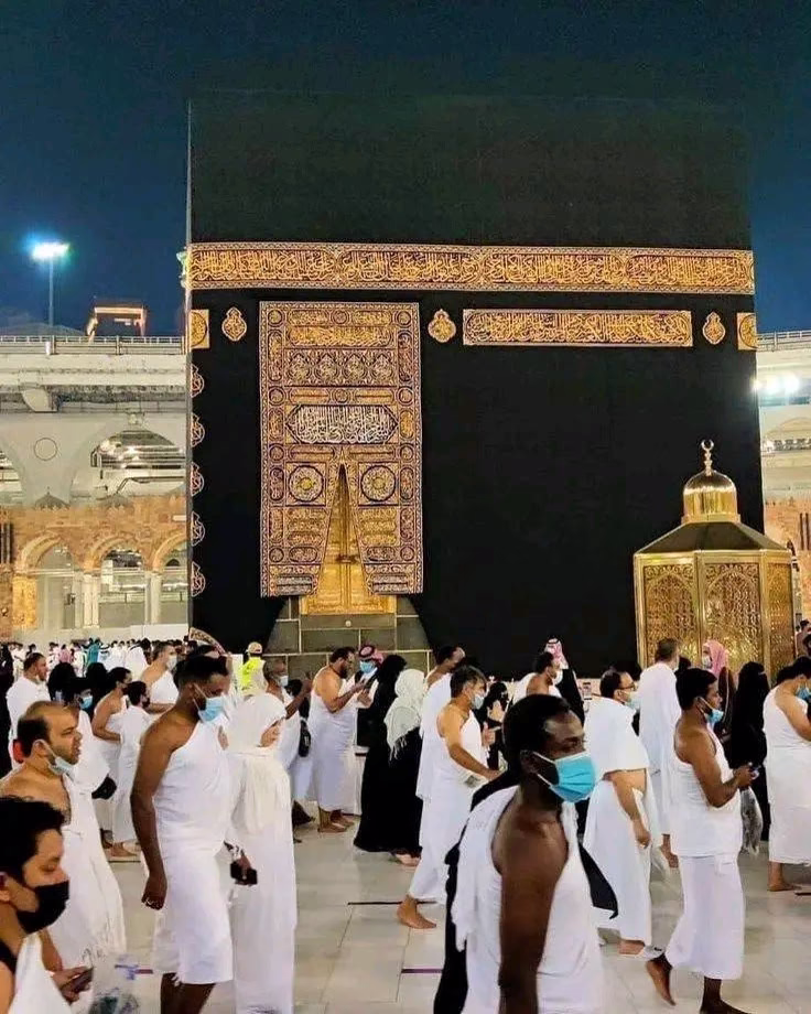 هـبت روائـح الـحج 🕋

"اللهم تكفل بي إلي بيتك الحرام ، ومـدينة رسـولـك ﷺ بحجةٍ وعمرة ، ومكني من الوقوف بعرفة مـن حـيث لا أدري ولا احـتسب ". 🤲🏻🤍