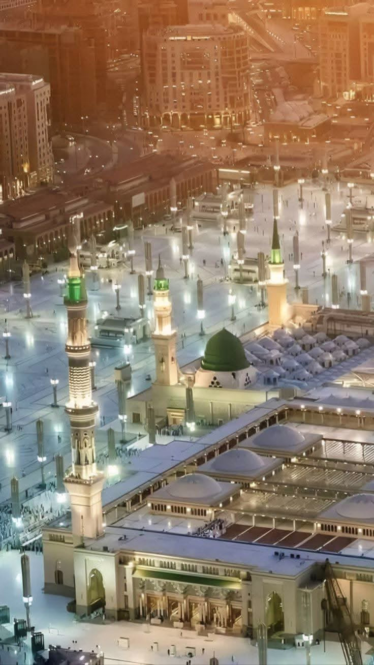 ‏-تأهّب ليوم عرفة، يوم يُباهي الله فيه الملائكة بأهل عرفات، يوم استجابة الدعوات، وتحقق الأُمنيات، وإقالة العثرات، ومغفرة السيئات، وعتق الرِقاب، تبرأ من حولك وقوتك، فإن الله إذا وهب المقامات العُليا في الطاعة وبركة الوقت أدهش!

‏قال النبي ﷺ : «خيرُ الدُّعاء دعاء يوم عرفة».